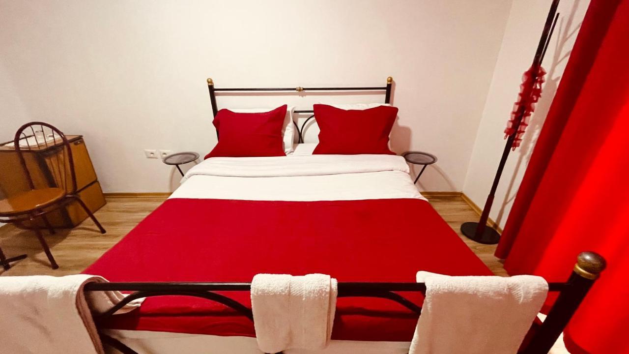 Hotel Drinos Tirana Kültér fotó