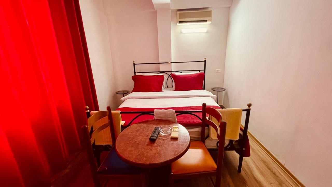 Hotel Drinos Tirana Kültér fotó