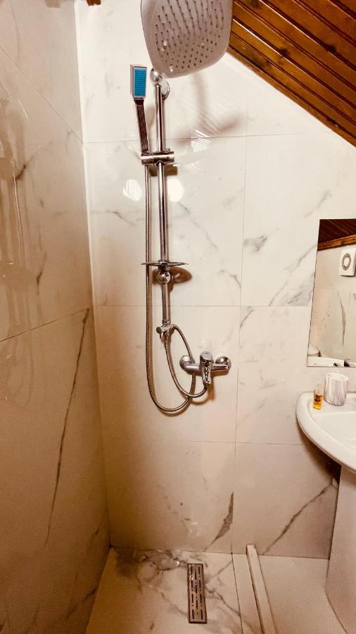 Hotel Drinos Tirana Kültér fotó