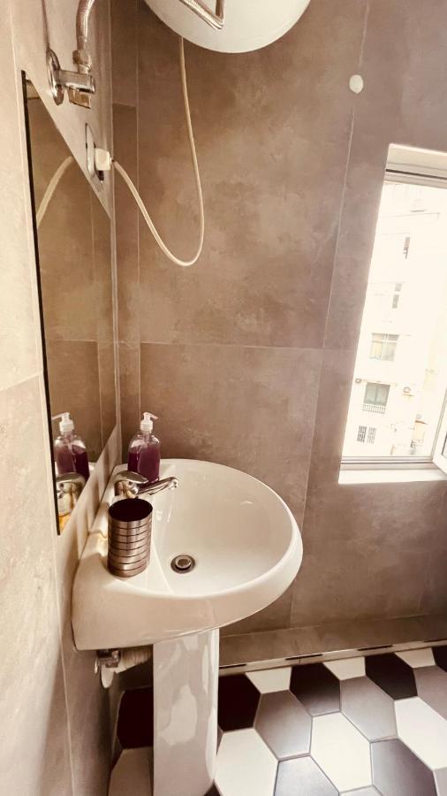 Hotel Drinos Tirana Kültér fotó