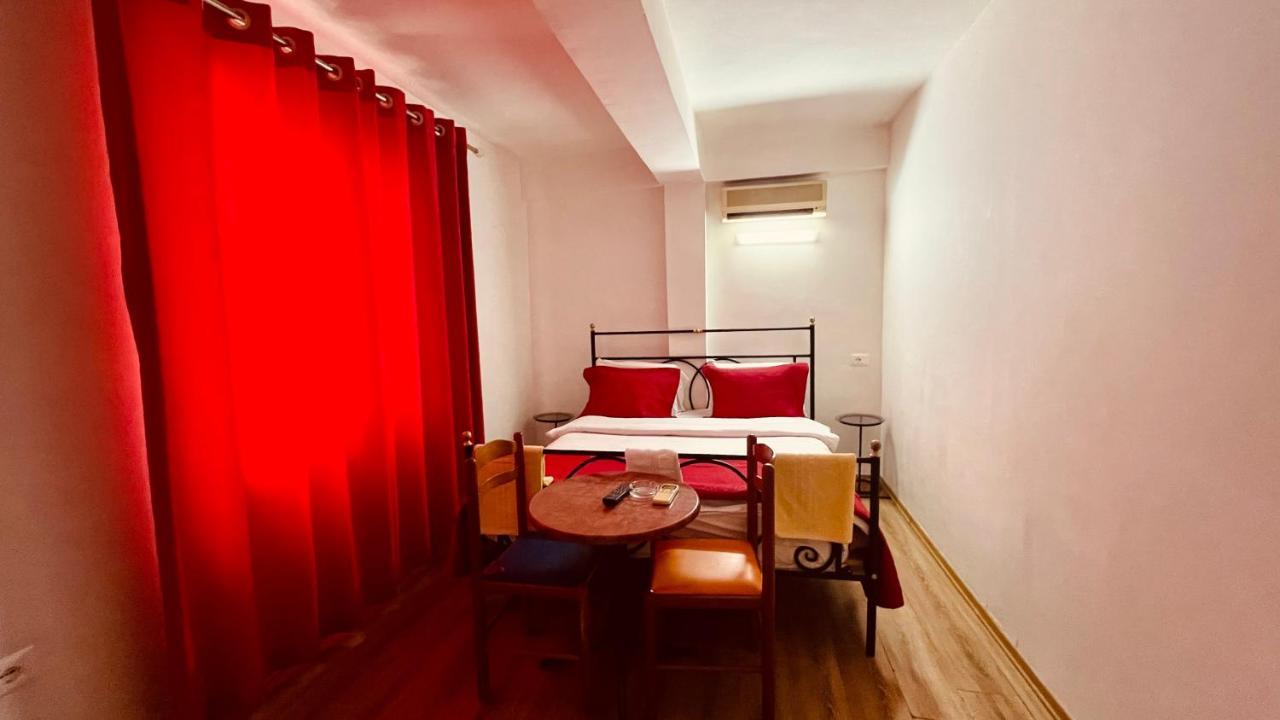 Hotel Drinos Tirana Kültér fotó
