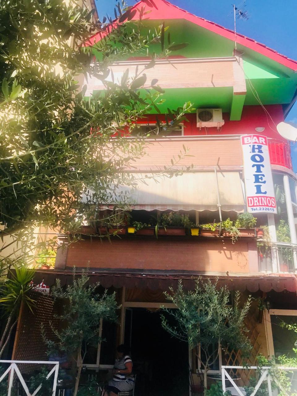 Hotel Drinos Tirana Kültér fotó